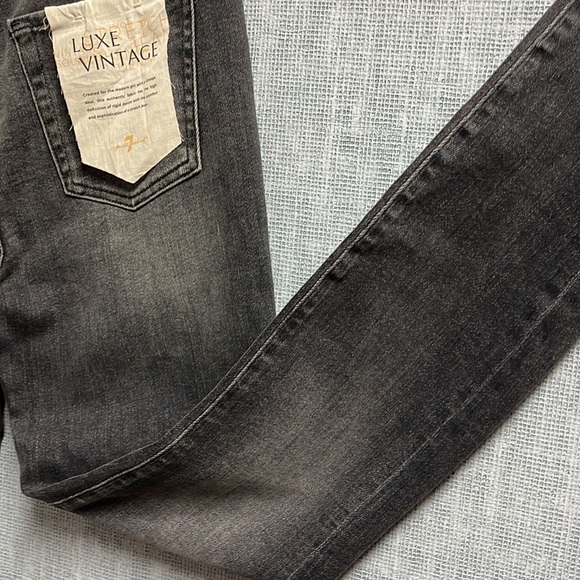 7 for all Mankind Jeans! NEVER WORN! - Picture 4 of 5